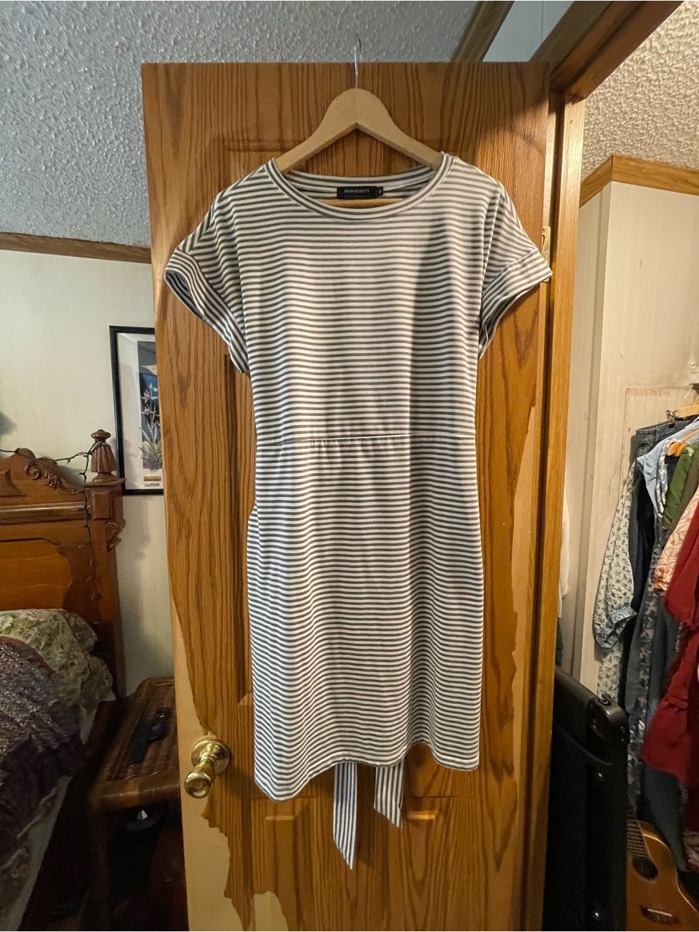 Striped Midi Tee Dress with Waist Tie - White & Navy